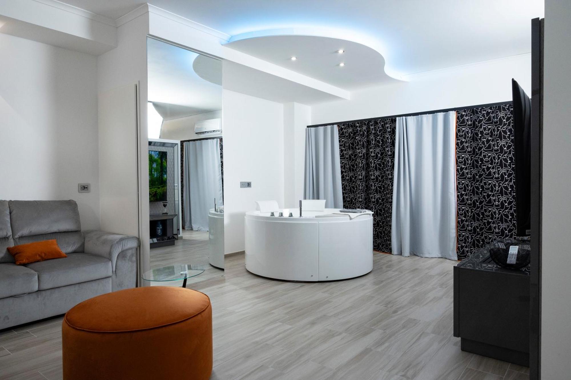 جيوفيناتسو Suite17 - Luxury Guesthouse المظهر الخارجي الصورة