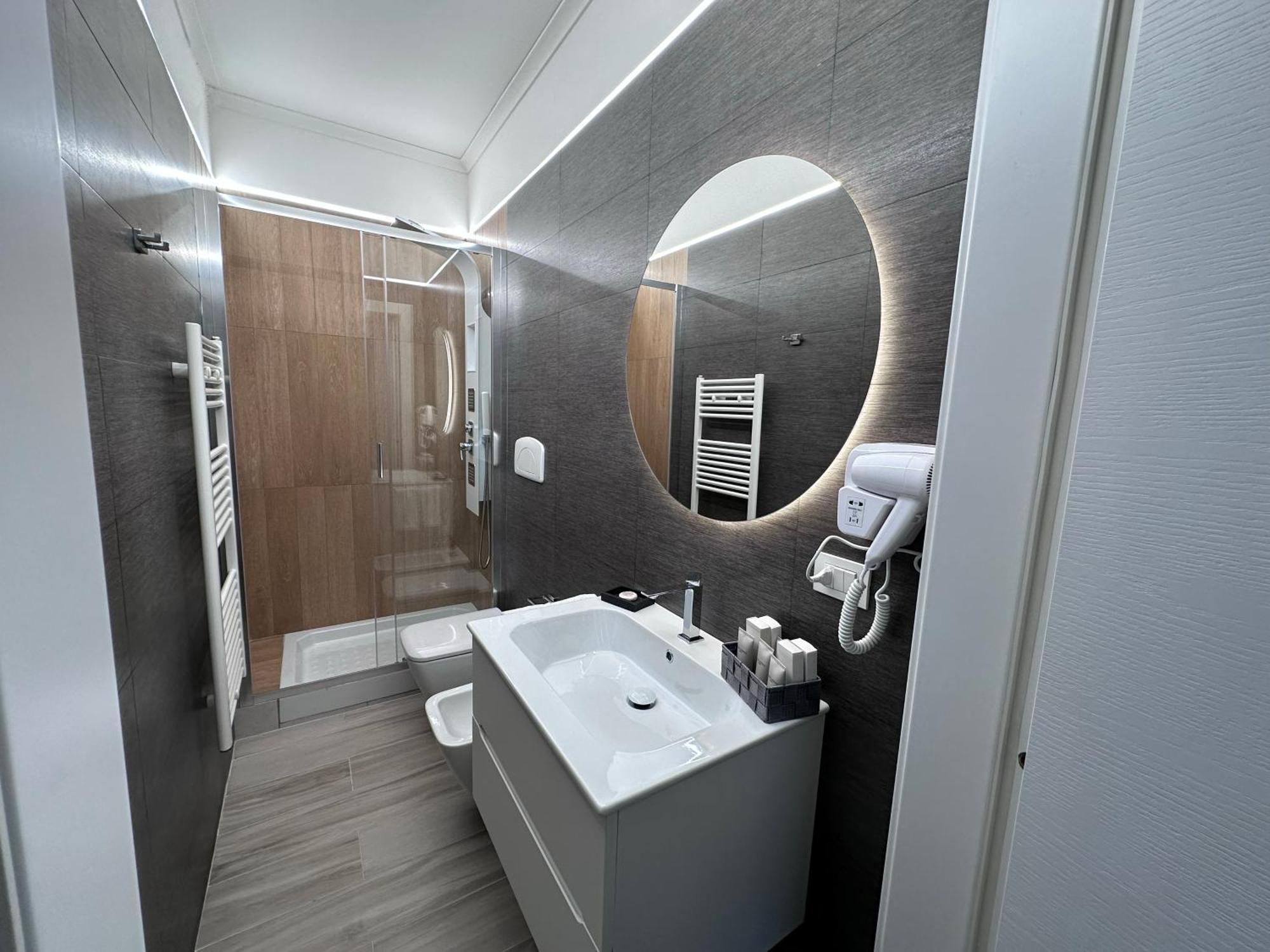 جيوفيناتسو Suite17 - Luxury Guesthouse المظهر الخارجي الصورة